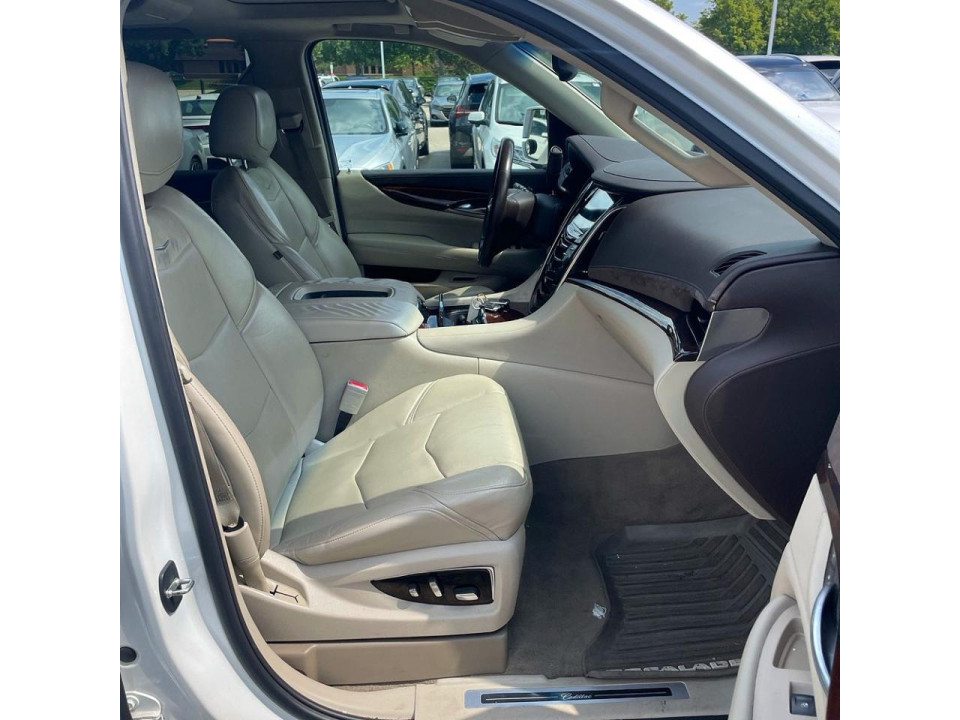 Cadillac ESCALADE 2016 — Copart