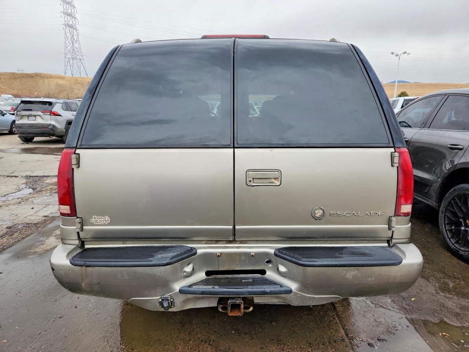 Cadillac ESCALADE 2000 — Copart