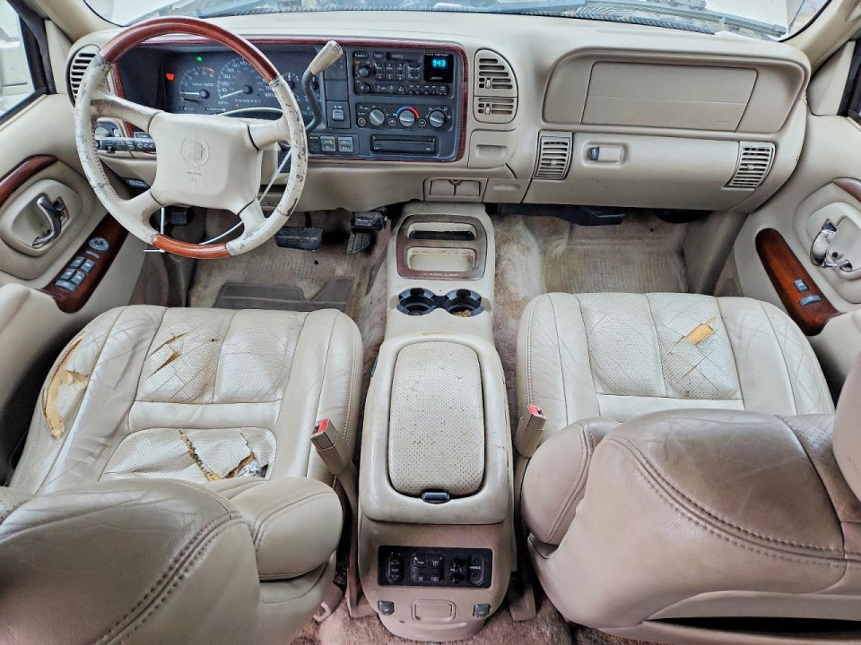 Cadillac ESCALADE 2000 — Copart