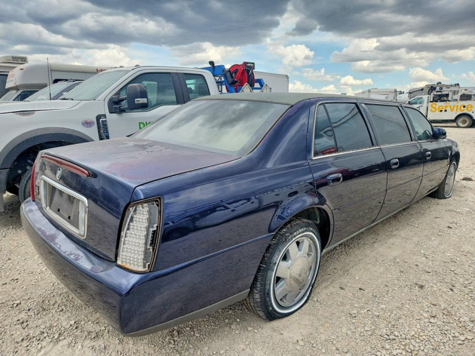 Cadillac PROFESSIONAL CHASSIS 2001 — Copart