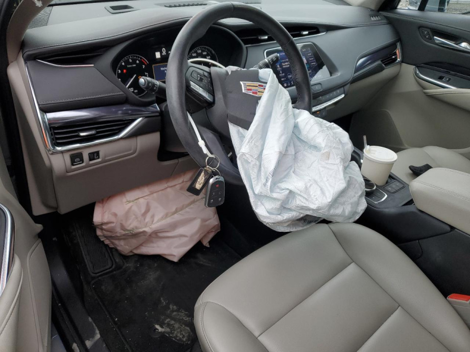 Cadillac XT4 2023 — Copart