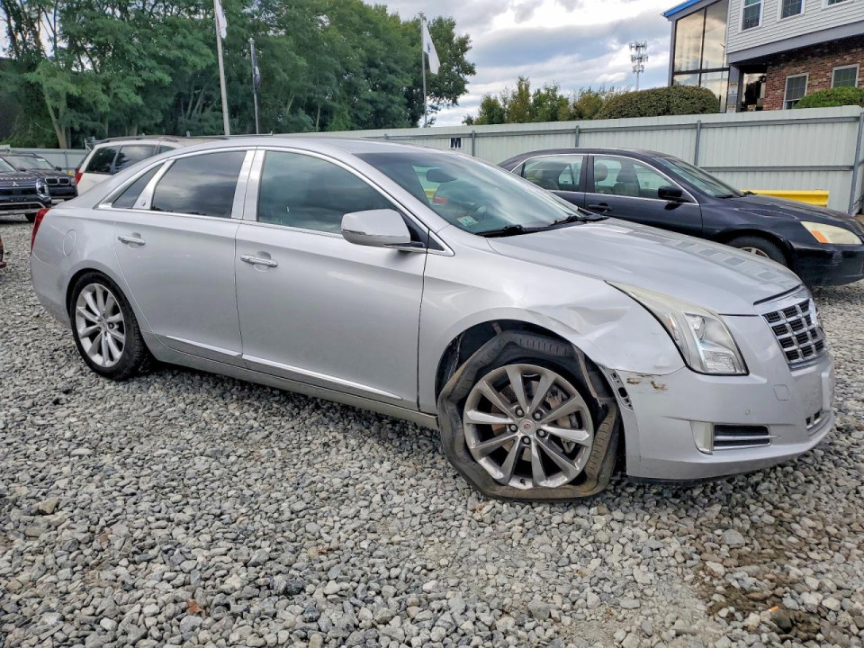 Cadillac XTS 2013 — Copart