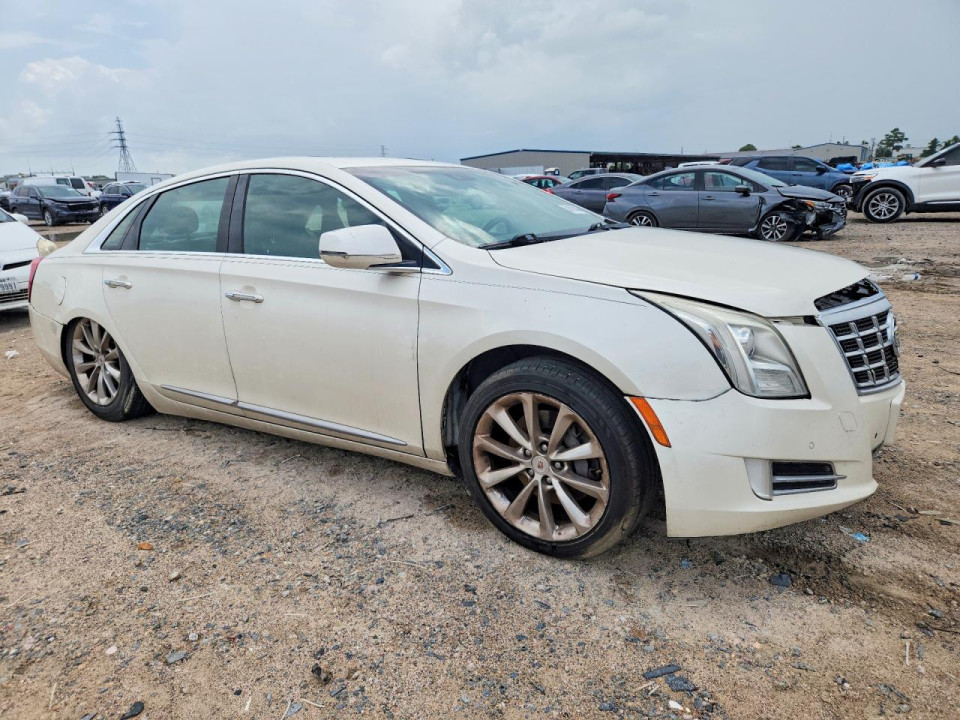 Cadillac XTS 2013 — Copart