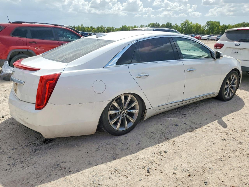 Cadillac XTS 2016 — Copart