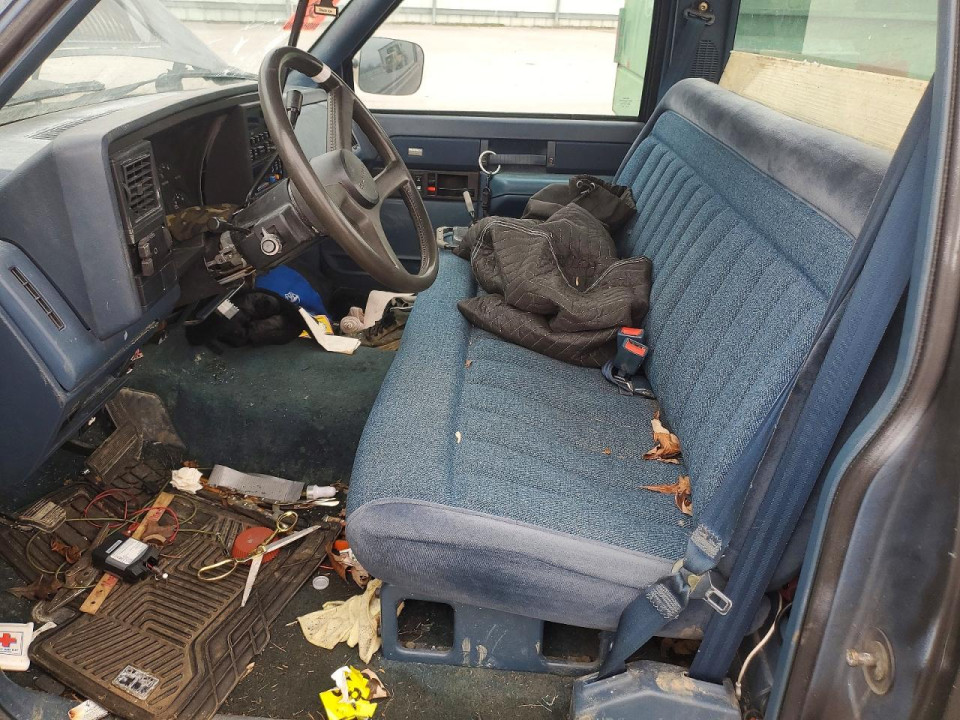 Chevrolet GMT-400 C1500 1988 — Copart