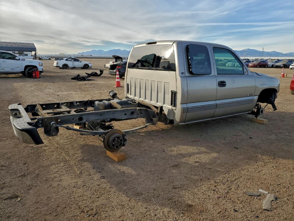 Chevrolet SILVERADO C1500 2002 — Copart