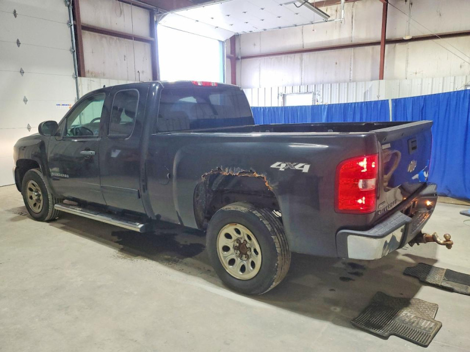 Chevrolet SILVERADO K1500 LS 2011 — Copart