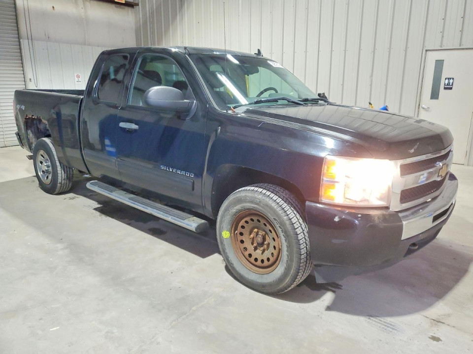 Chevrolet SILVERADO K1500 LS 2011 — Copart