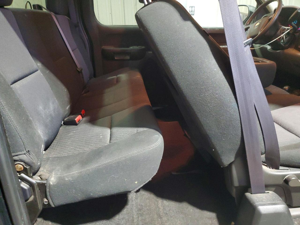 Chevrolet SILVERADO K1500 LS 2011 — Copart