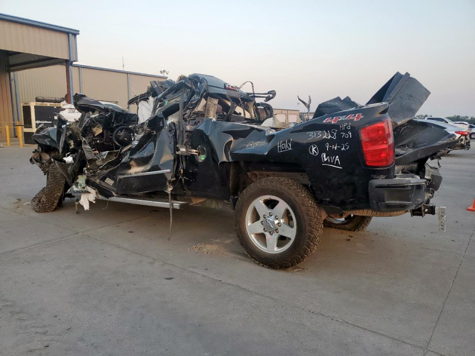 Chevrolet SILVERADO K2500 HIGH COUNTRY 2016 — Copart