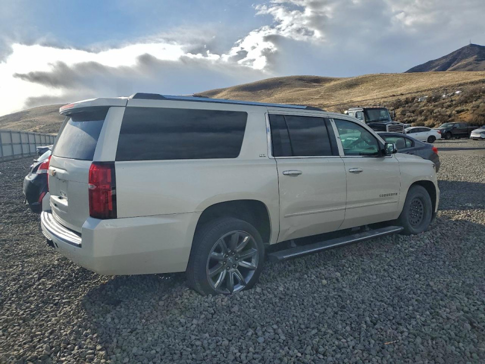 Chevrolet SUBURBAN 2015 — Copart