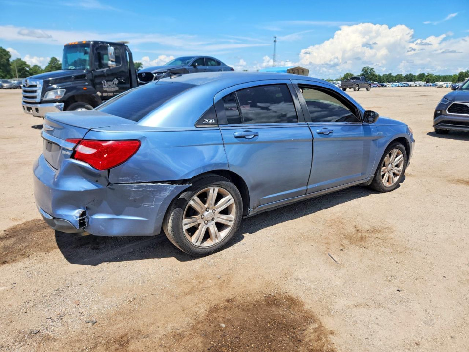 Chrysler 200 2011 — Copart
