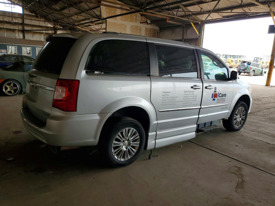 Chrysler MINIVAN 2011 — Copart