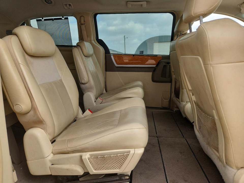 Chrysler MINIVAN 2010 — Copart