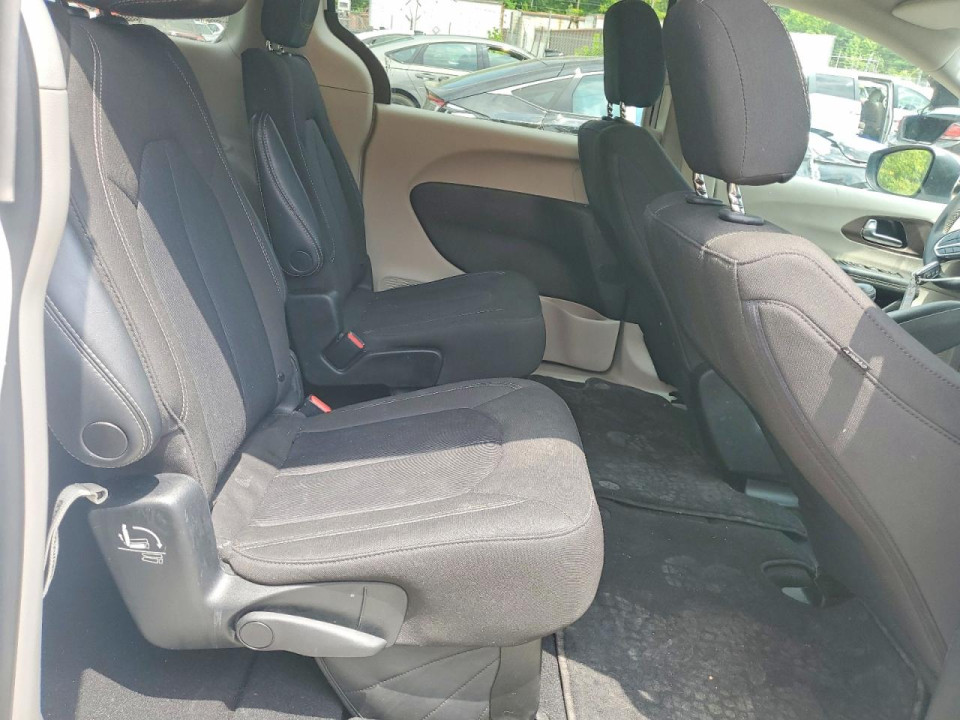 Chrysler MINIVAN 2023 — Copart