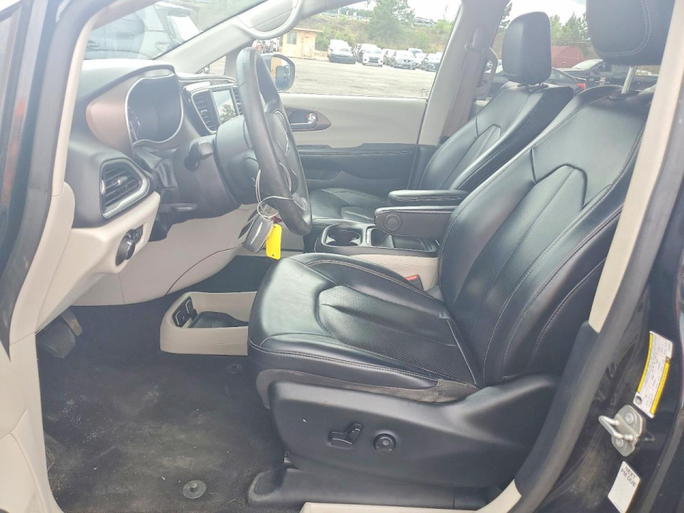 Chrysler MINIVAN 2020 — Copart