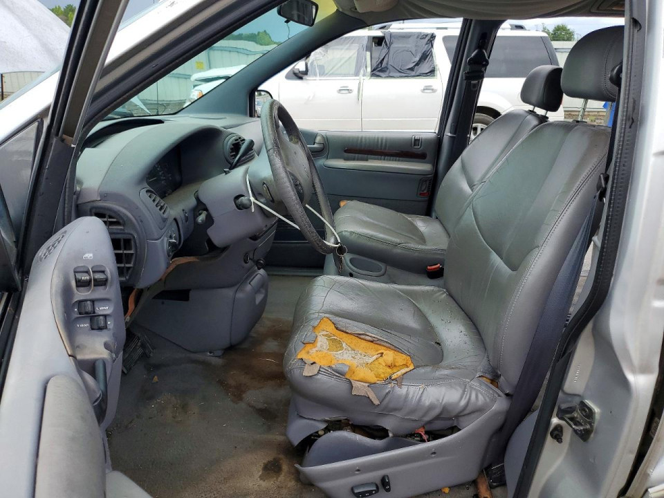 Chrysler MINIVAN 2000 — Copart