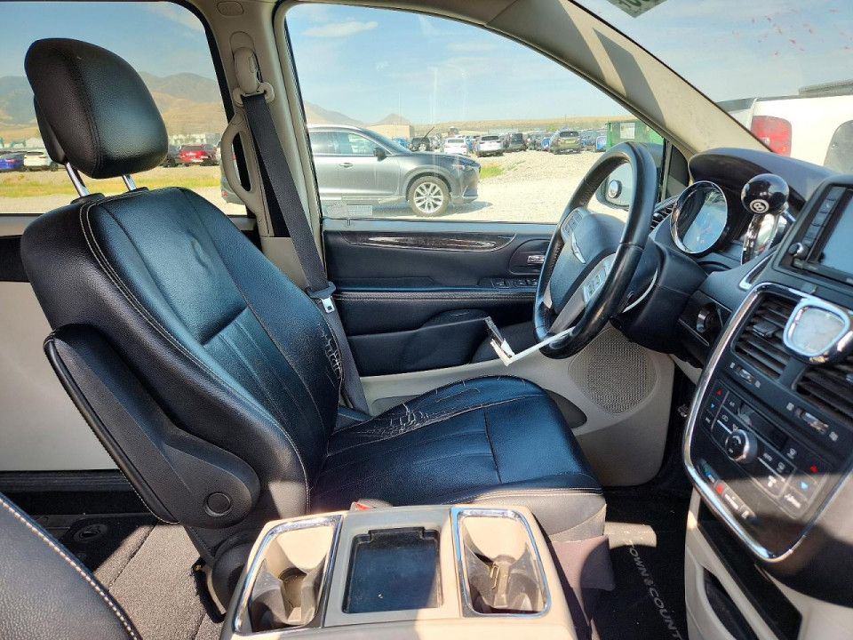 Chrysler MINIVAN 2016 — Copart