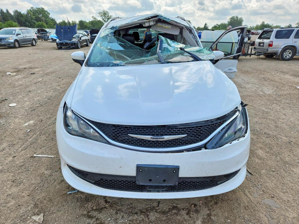 Chrysler MINIVAN 2021 — Copart