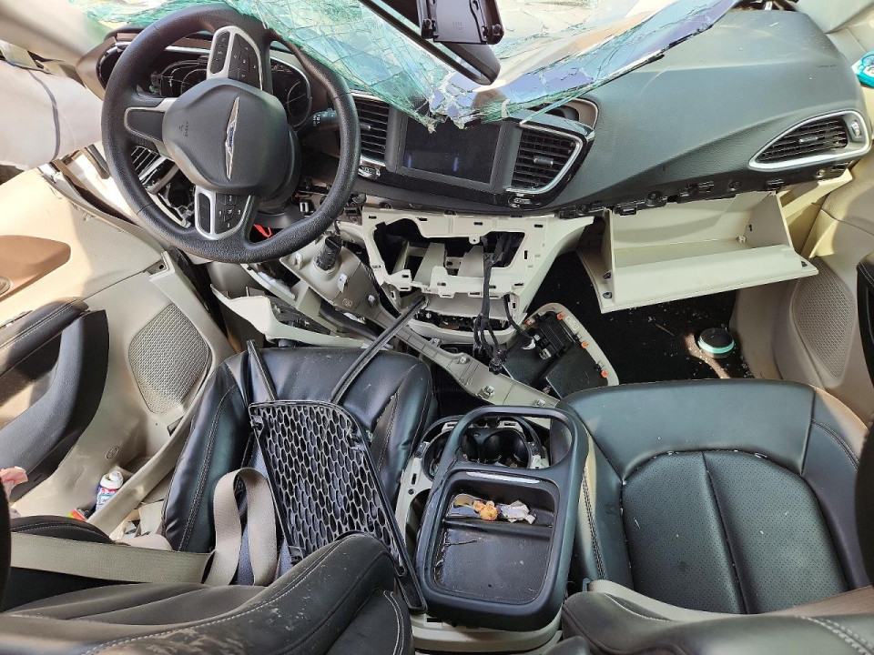 Chrysler MINIVAN 2021 — Copart
