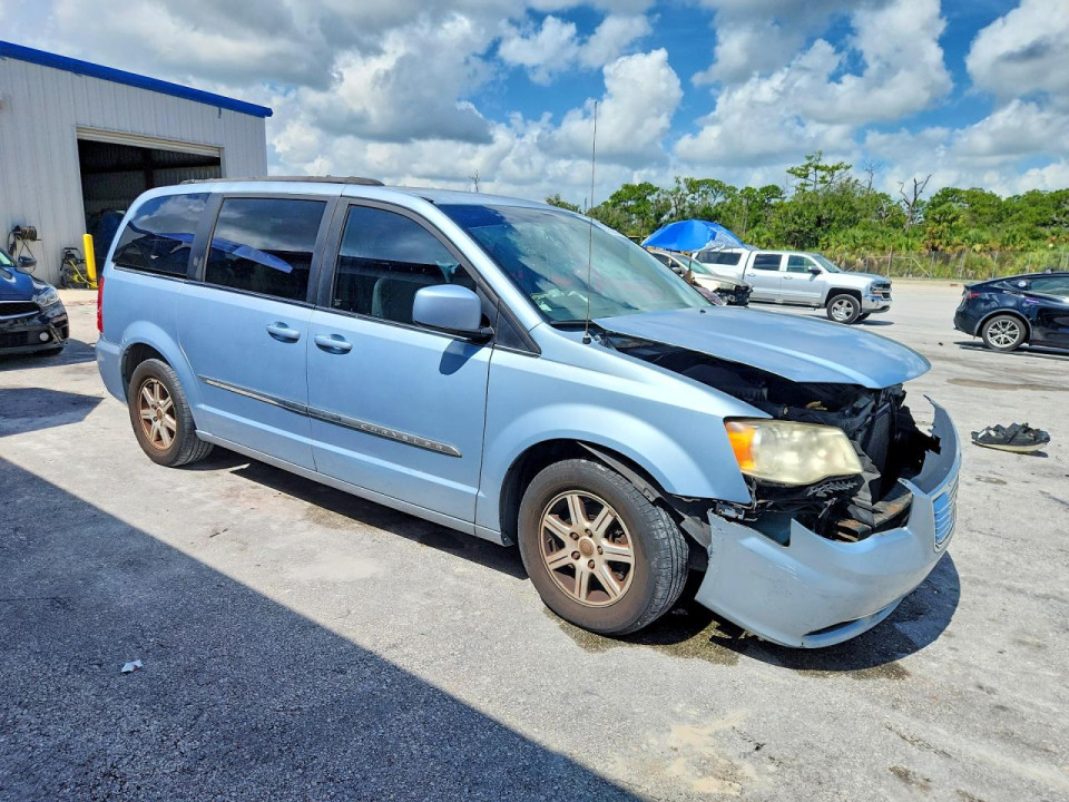 Chrysler MINIVAN 2012 — Copart