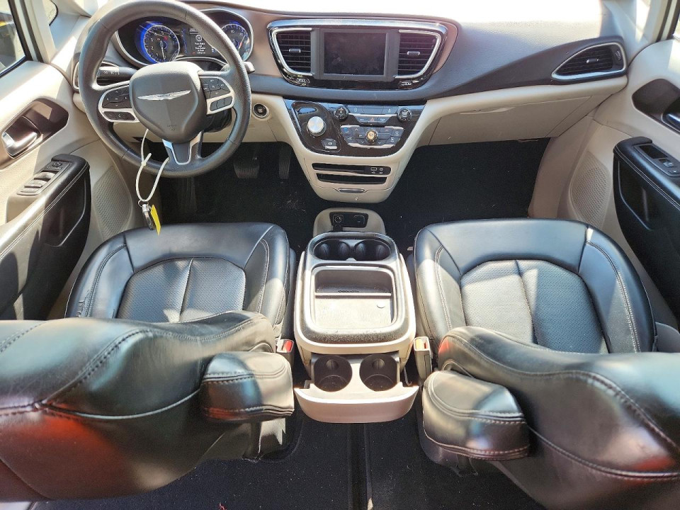 Chrysler MINIVAN 2020 — Copart