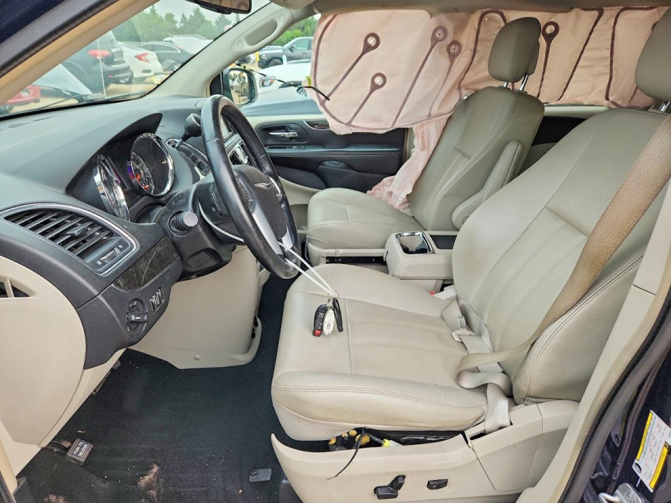 Chrysler MINIVAN 2013 — Copart