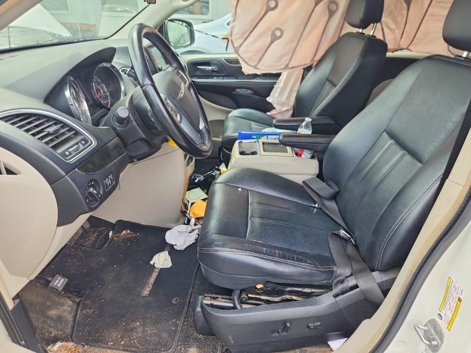Chrysler MINIVAN 2012 — Copart