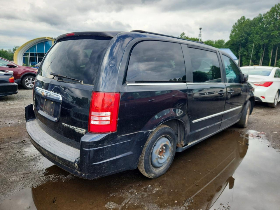 Chrysler MINIVAN 2010 — Copart