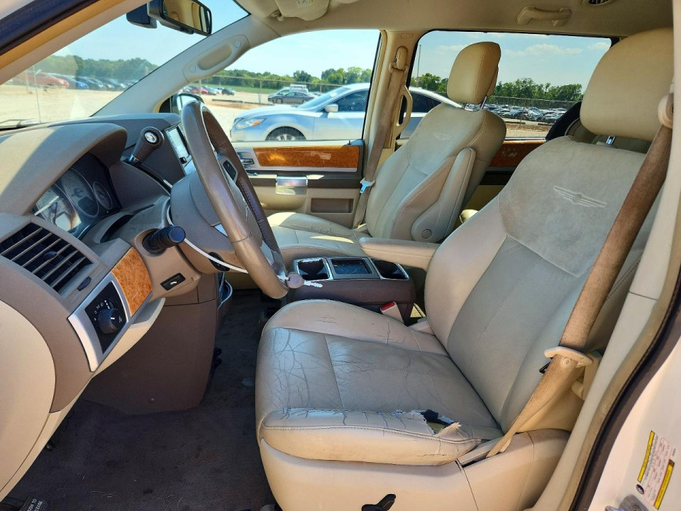 Chrysler MINIVAN 2010 — Copart