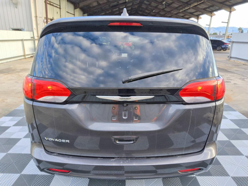 Chrysler MINIVAN 2023 — Copart