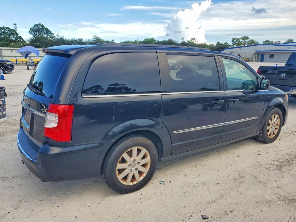 Chrysler MINIVAN 2016 — Copart