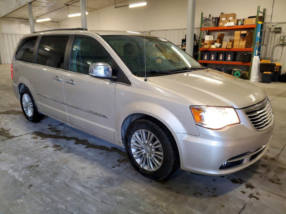 Chrysler MINIVAN 2015 — Copart