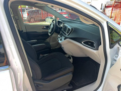 Chrysler MINIVAN 2022 — Copart