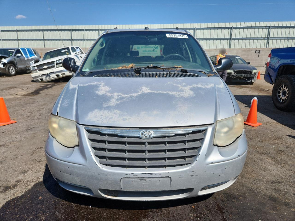 Chrysler MINIVAN 2005 — Copart