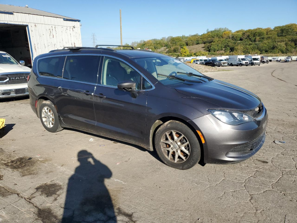 Chrysler MINIVAN 2020 — Copart