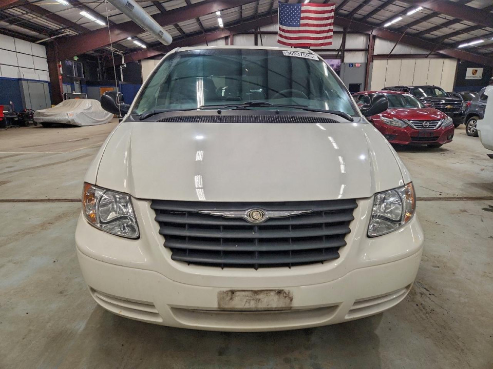 Chrysler MINIVAN 2005 — Copart