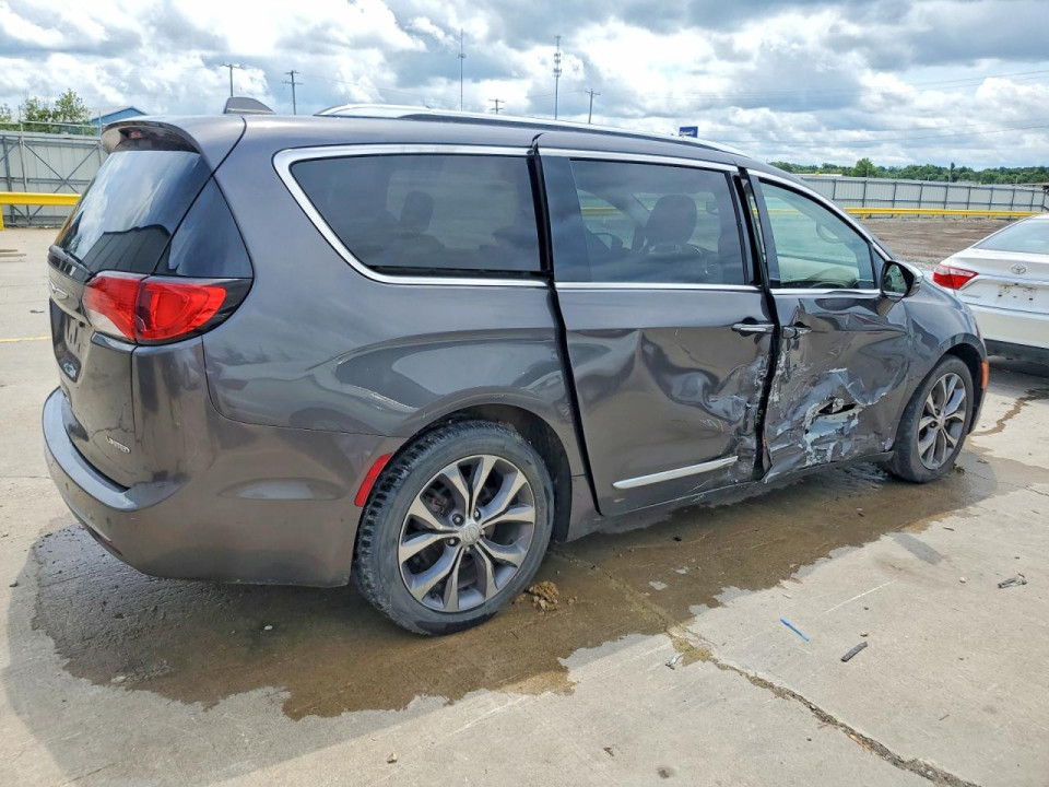 Chrysler PACIFICA LIMITED 2017 — Copart