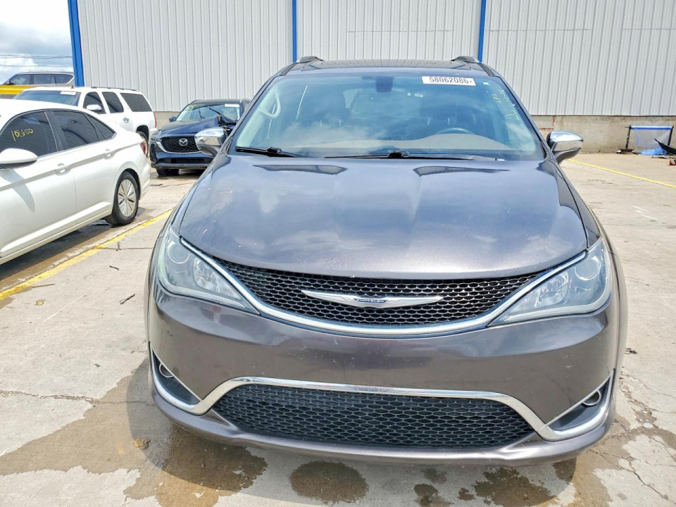 Chrysler PACIFICA LIMITED 2017 — Copart