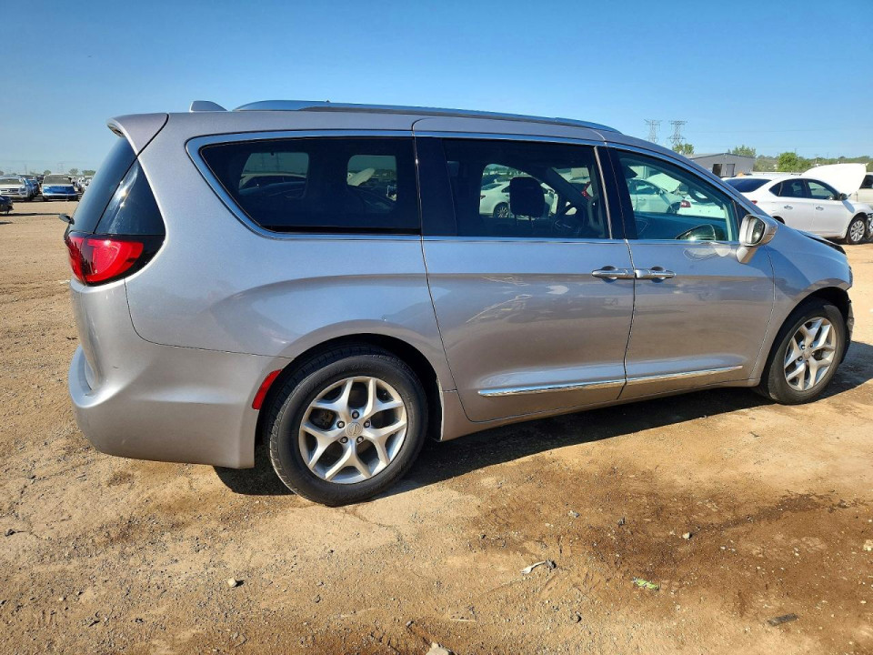 Chrysler PACIFICA TOURING L PLUS 2018 — Copart