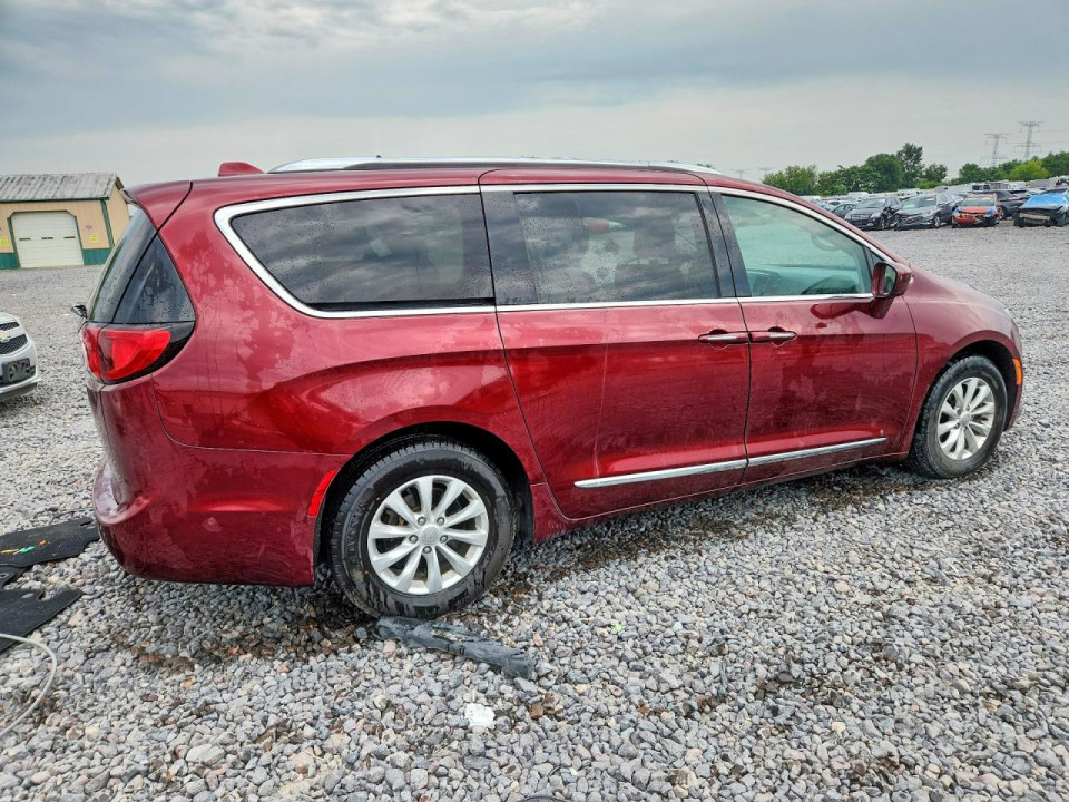 Chrysler PACIFICA TOURING L 2018 — Copart
