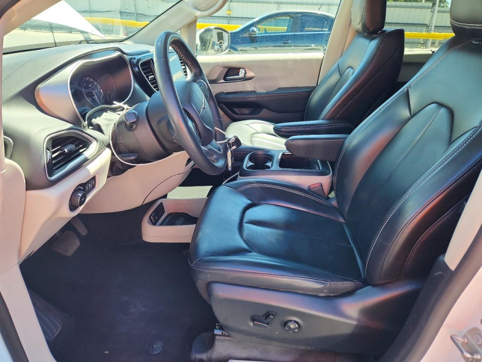 Chrysler PACIFICA TOURING L 2023 — Copart
