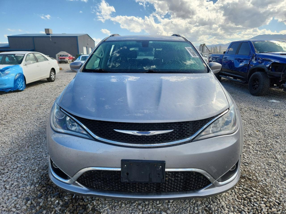 Chrysler PACIFICA TOURING L 2018 — Copart