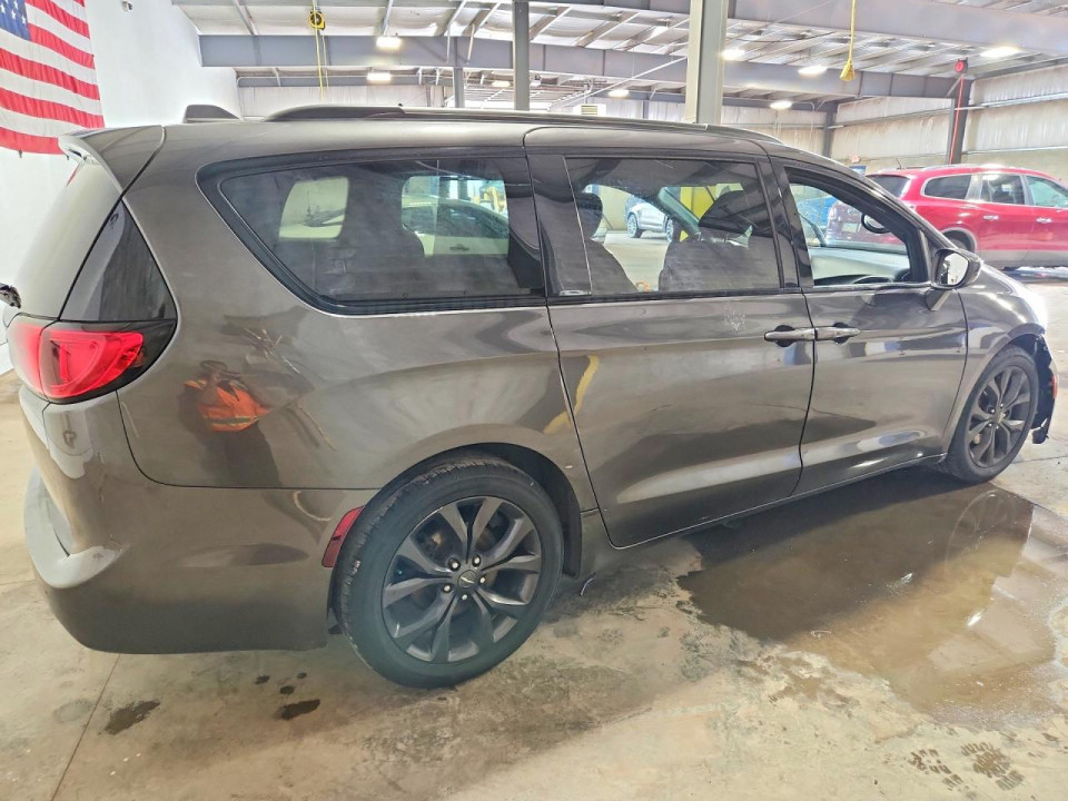 Chrysler PACIFICA TOURING PLUS 2019 — Copart