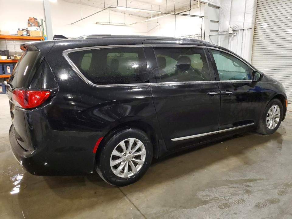 Chrysler PACIFICA 2018 — Copart