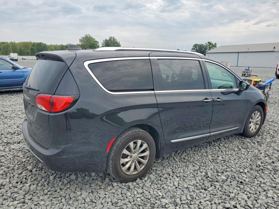 Chrysler PACIFICA 2018 — Copart