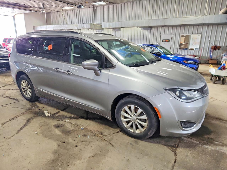 Chrysler PACIFICA 2017 — Copart