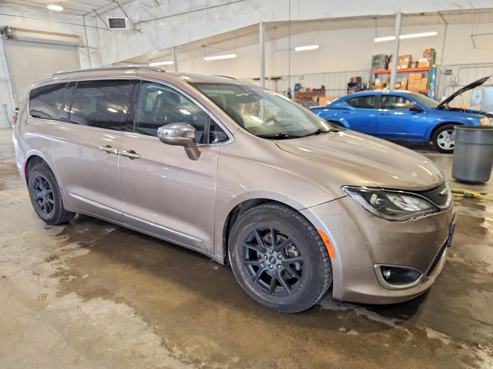Chrysler PACIFICA 2017 — Copart