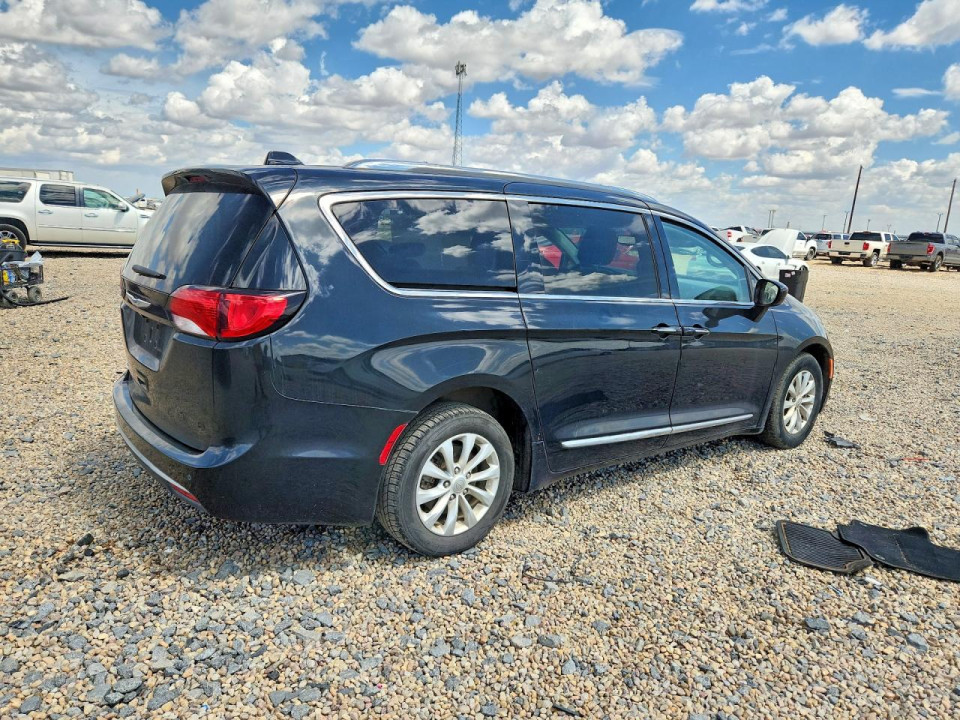 Chrysler PACIFICA 2019 — Copart
