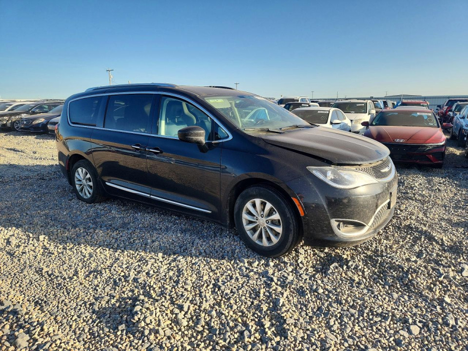 Chrysler PACIFICA 2019 — Copart